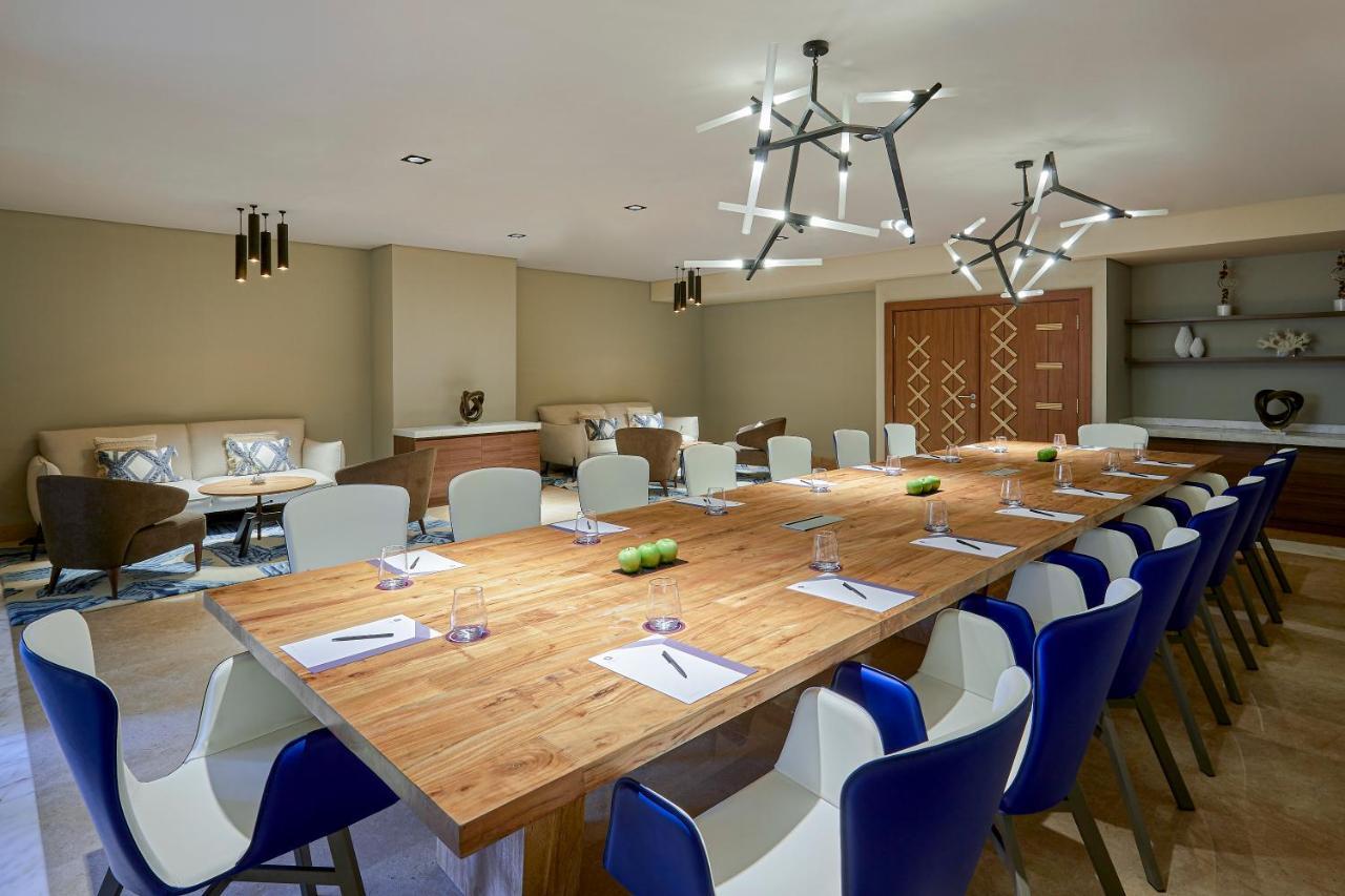 Отель Hyatt Regency Cairo West 6th of October City Экстерьер фото Meeting room at the hotel